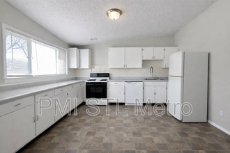 8439 Alder Ave in Berkeley, MO - Building Photo - Building Photo