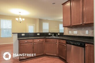 121 Rosebud Ln in Durham, NC - Building Photo - Building Photo