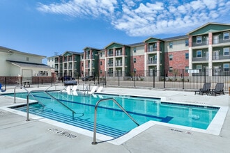 The Alps in Cleburne, TX - Building Photo - Building Photo