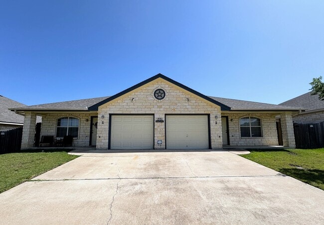 1301 Powder River Dr