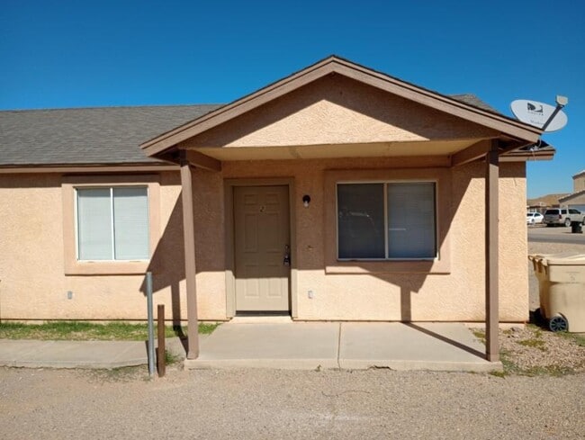 14282 S Durango Rd in Arizona City, AZ - Building Photo - Building Photo