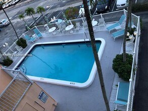 625 Antioch Ave in Fort Lauderdale, FL - Foto de edificio - Building Photo