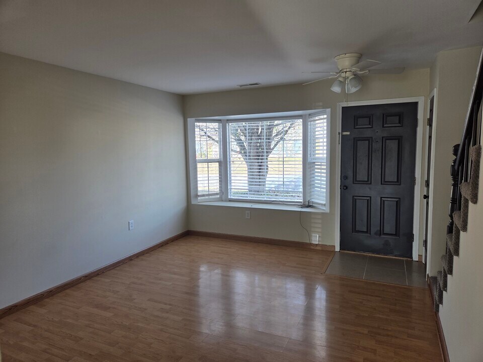 3007 W Sunset Dr in Carbondale, IL - Foto de edificio