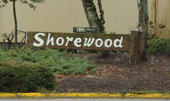 Shorewood Mobile Home Park in Albany, OR - Building Photo - Building Photo