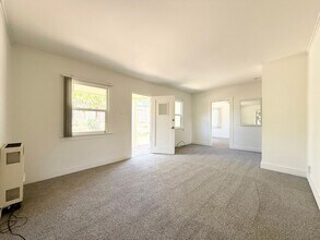 2371 Ivy Rd in Oceanside, CA - Building Photo - Building Photo