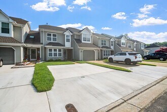 2892 Saville Garden Way in Virginia Beach, VA - Building Photo - Building Photo