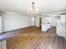 810 Third St in Rodeo, CA - Building Photo