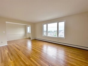 25 Acacia Terrace in New Rochelle, NY - Building Photo - Building Photo