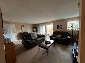 15 Bourbon St, Unit 69 Gregorio in Peabody, MA - Building Photo - Building Photo