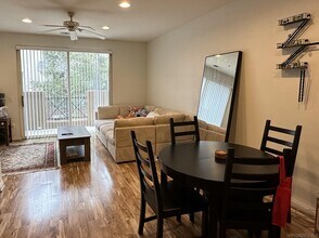 8753 Plaza Park Ln in San Diego, CA - Building Photo - Building Photo