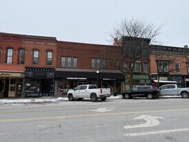 7 Public Sq, Unit 7 in Medina, OH - Building Photo