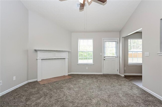 25 Lewis Ln in Covington, GA - Building Photo - Building Photo