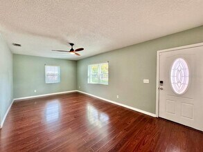 809 W Hiawatha St in Tampa, FL - Building Photo - Building Photo