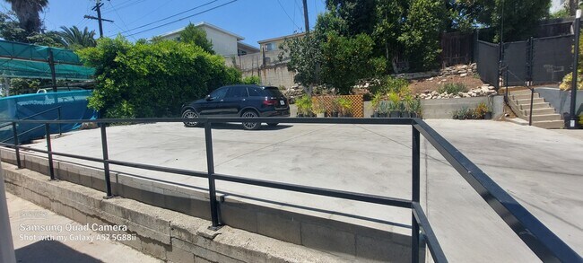 205 S Park View St in Los Angeles, CA - Building Photo - Building Photo