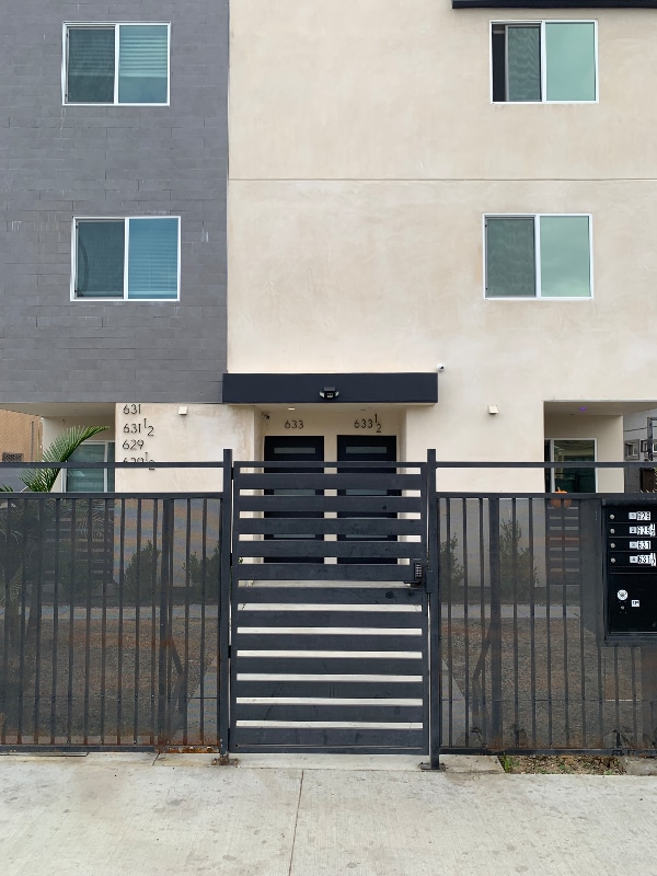 property at 633.5 Normandie Ave