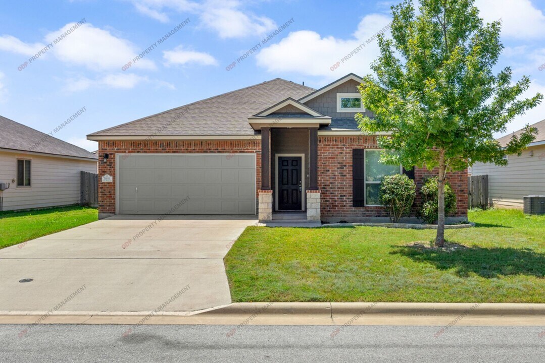 7601 Park Meadow Dr in Temple, TX - Building Photo