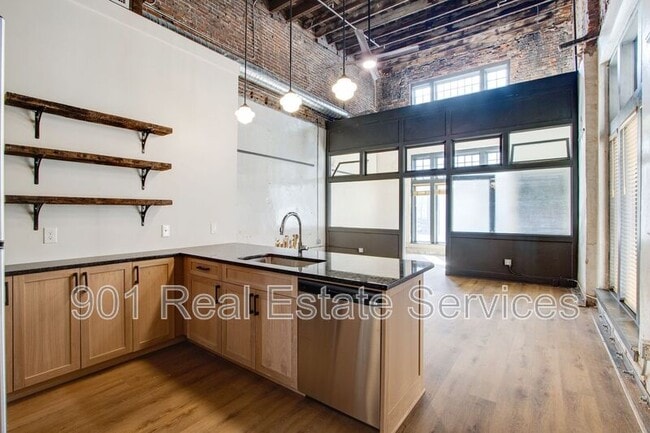 property at 124 Monroe Ave