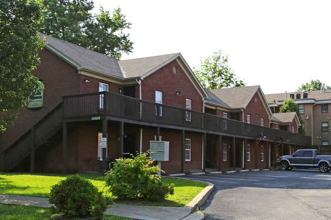 10000 Snively Ave in Louisville, KY - Building Photo - Building Photo