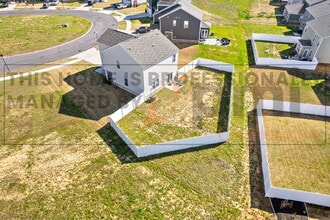 6064 Christeene Ct in White House, TN - Building Photo - Building Photo