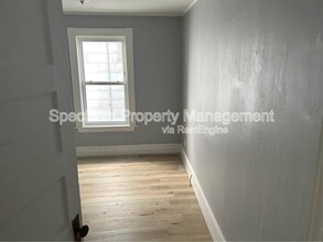 945 Lisbon St in Lewiston, ME - Building Photo - Building Photo