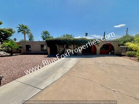 8918 E Old Spanish Trail in Tucson, AZ - Building Photo