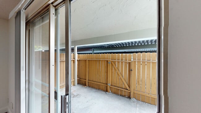 18181 Happy Ln in Sonoma, CA - Building Photo - Building Photo