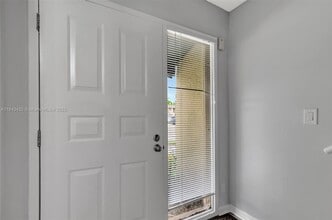 97 Deer Creek Rd, Unit 106 in Deerfield Beach, FL - Building Photo - Building Photo