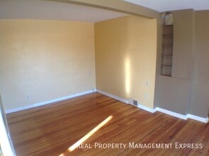 3 Bedroom Acreage in Southeast Sioux Falls in Sioux Falls, SD - Building Photo - Building Photo