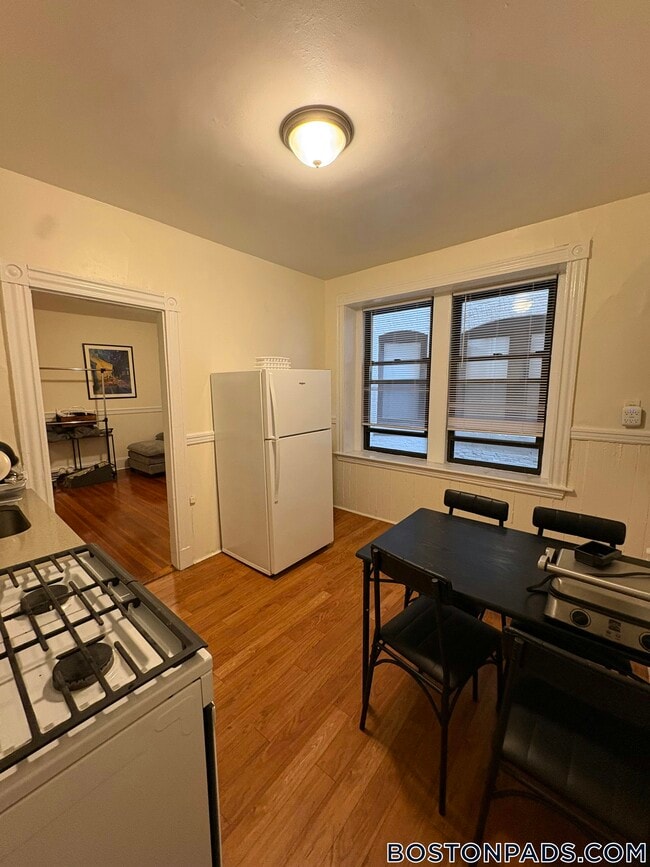 885 Massachusetts Ave in Cambridge, MA - Building Photo - Building Photo