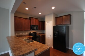 2233 Sunny Cove Dr in Raleigh, NC - Foto de edificio - Building Photo