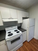 5330 SW 77th Ct in Miami, FL - Building Photo - Building Photo