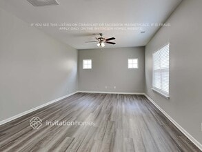 1003 Thorncroft Rd in Greensboro, NC - Foto de edificio - Building Photo