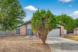 7900 Misty Forest in San Antonio, TX - Building Photo - Building Photo