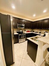 3532 W 88th Terrace in Hialeah, FL - Building Photo - Building Photo