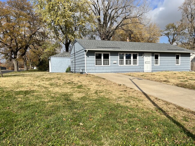 7300 E 110th St in Kansas City, MO - Foto de edificio - Building Photo