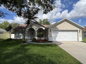 1327 Big Sky Dr in Zephyrhills, FL - Building Photo