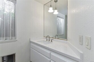 1141 17th Ct in Santa Monica, CA - Building Photo - Building Photo