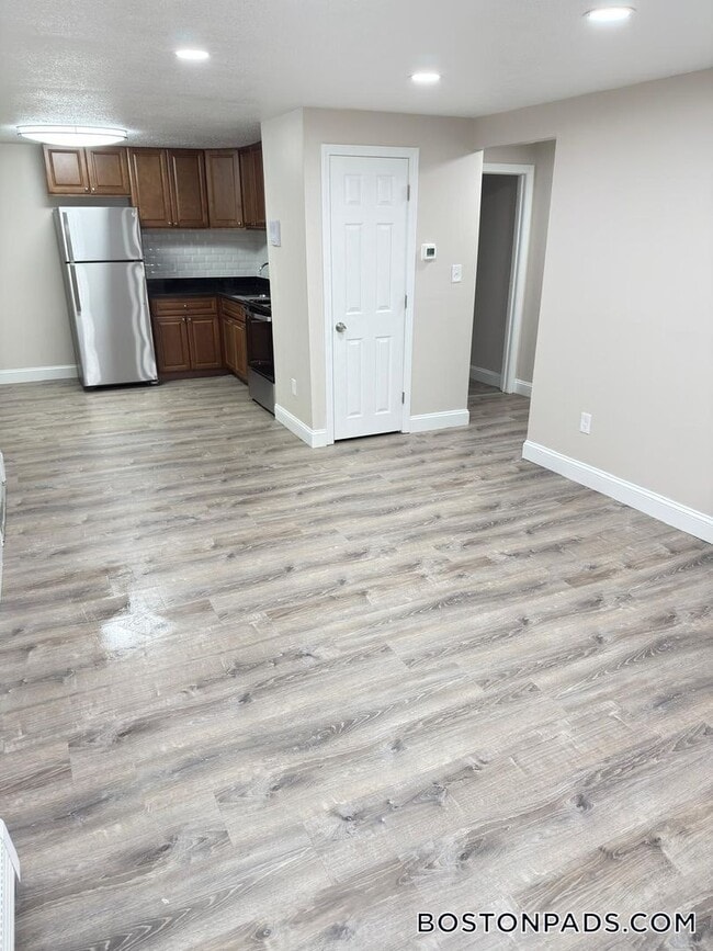 85 Ridgewood Ln in Gardner, MA - Building Photo - Building Photo