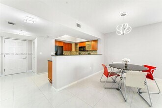 16699 Collins Ave, Unit 2810 in Sunny Isles Beach, FL - Building Photo - Building Photo