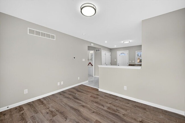 8025 Waddell Ave in St. Louis, MO - Foto de edificio - Building Photo