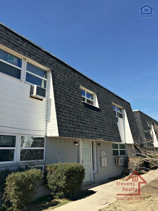 2110 NW Lindy Ave in Lawton, OK - Foto de edificio