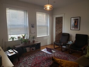 74 Parkman St in Brookline, MA - Foto de edificio - Building Photo
