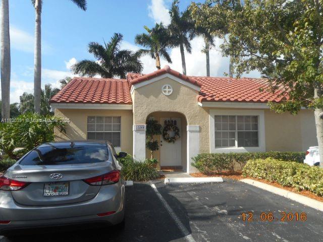 1599 Springside Dr in Weston, FL - Building Photo - Building Photo