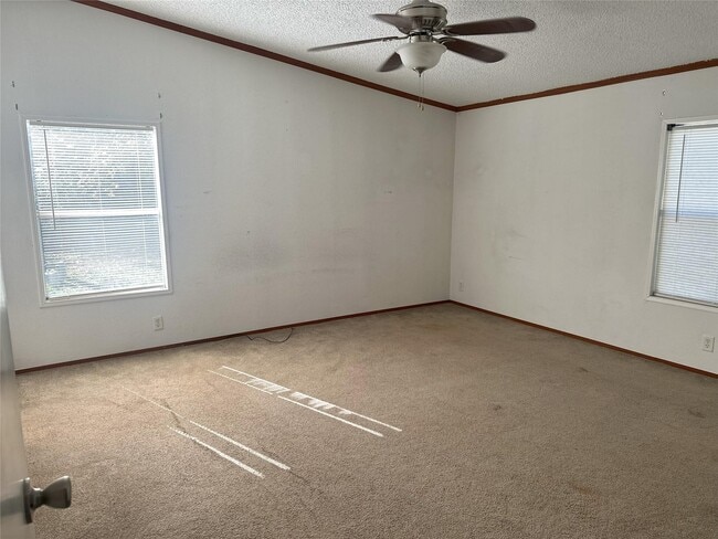 property at 89 Pine Oak Ln