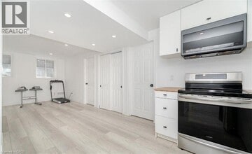 292 Freure Dr in Cambridge, ON - Building Photo - Building Photo