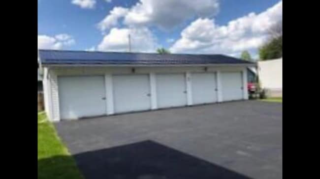 34 Foster St, Unit Garage Bay for Rent in Canandaigua, NY - Building Photo - Building Photo