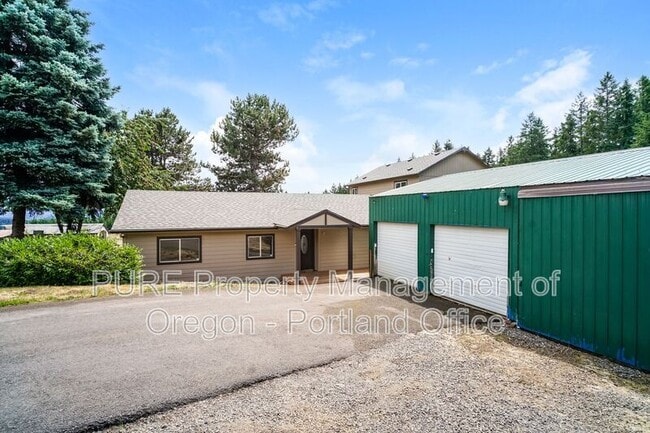 14235 SW Meeker Terrace in Hillsboro, OR - Building Photo - Building Photo