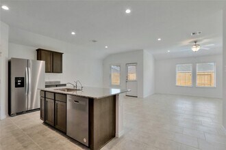 1023 Lipizzan Ln in Arcola, TX - Building Photo - Building Photo