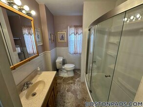 17 Holman St in Boston, MA - Building Photo - Building Photo