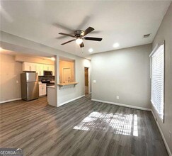 662 Bellemeade Dr SW in Marietta, GA - Building Photo - Building Photo